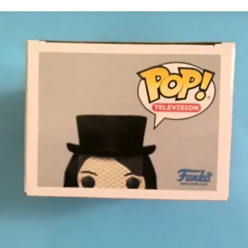 NIB Funko Pop! Parks & Recreation #1581 April Ludgate Prom Outfit